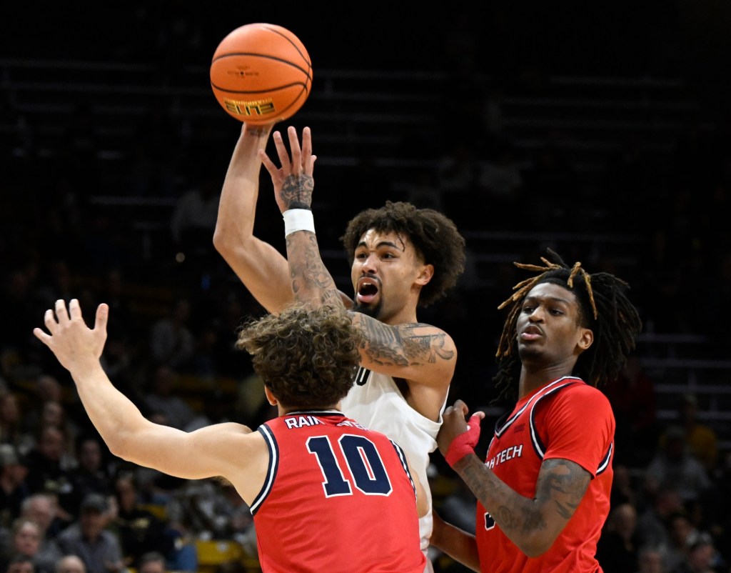 Final Pac-12 opener a key battle as CU Buffs men’s basketball hosts UW