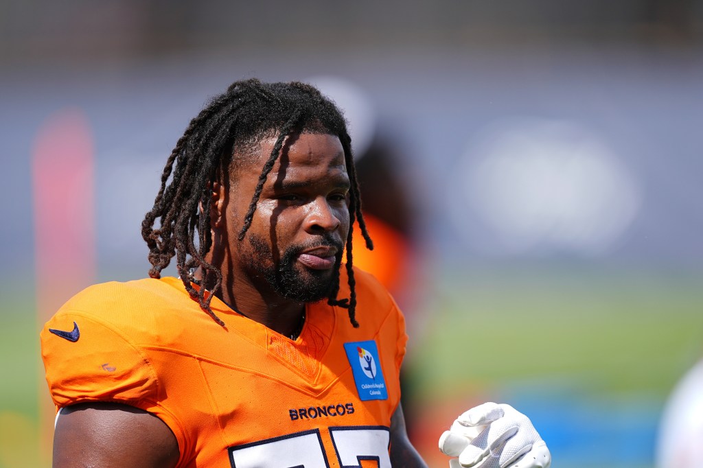 Broncos to activate ILB Dre Greenlaw off injured reserve for Giants matchup