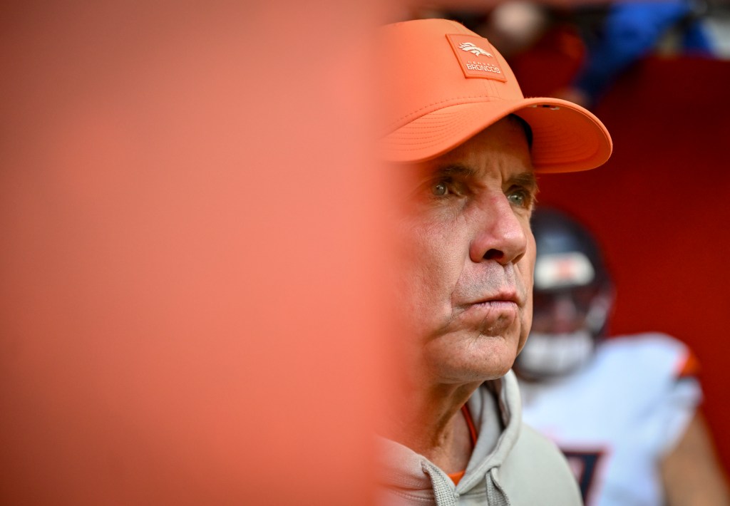 Keeler: Broncos coach Sean Payton needs to bench Broncos play-caller Sean Payton
